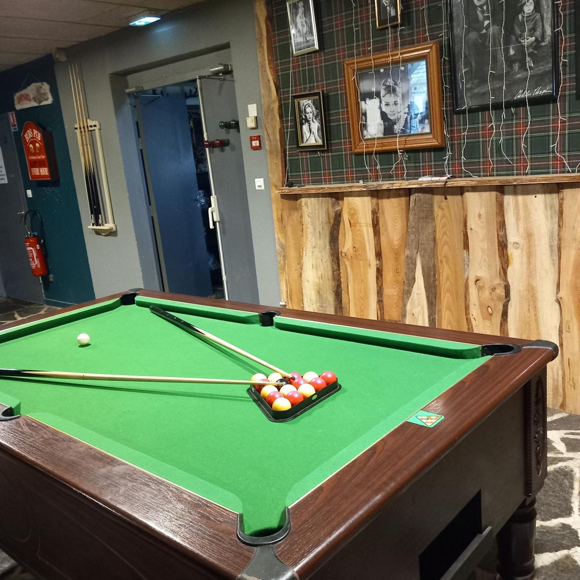 Montlo Relais Des Cerfs Otel Cubieres Dış mekan fotoğraf